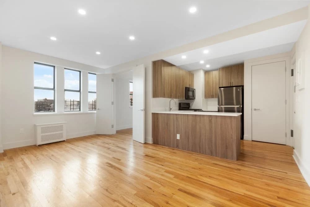 37-55 77 Street #5H, Queens, NY 11372 1