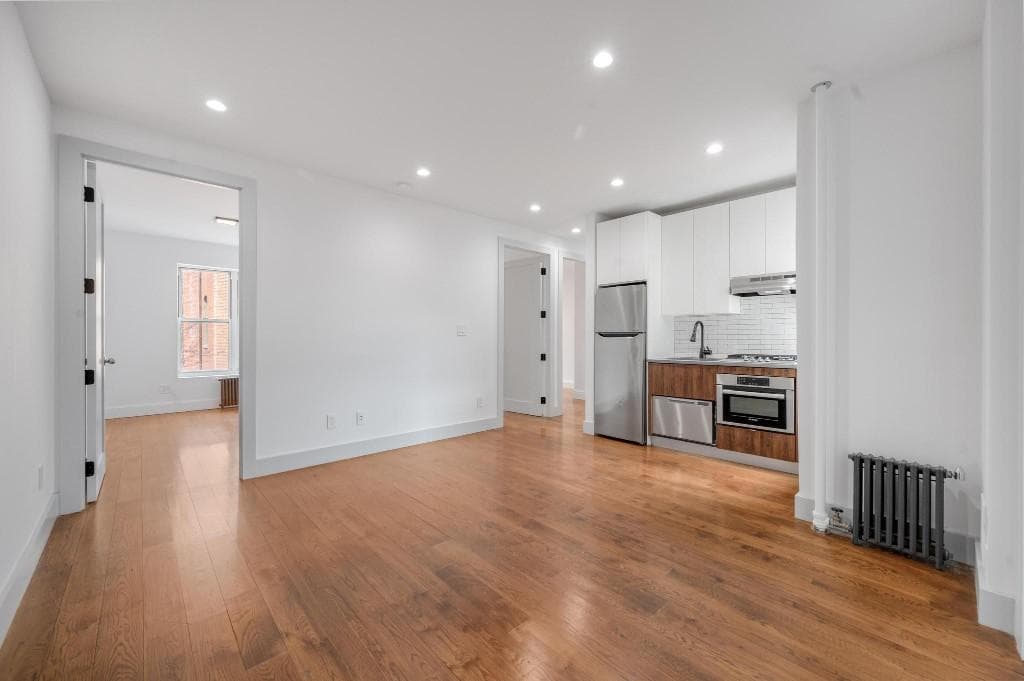 629 East 5 Street #8R, Manhattan, NY 10009 - Image 1