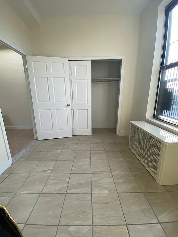 128 Ft Washington Avenue #PHK, Manhattan, NY 10032 apartment_living_room 1