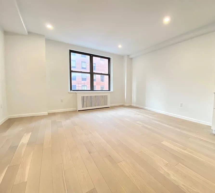 300 East 51 Street #17E, Manhattan, NY 10022 apartment_living_room 1