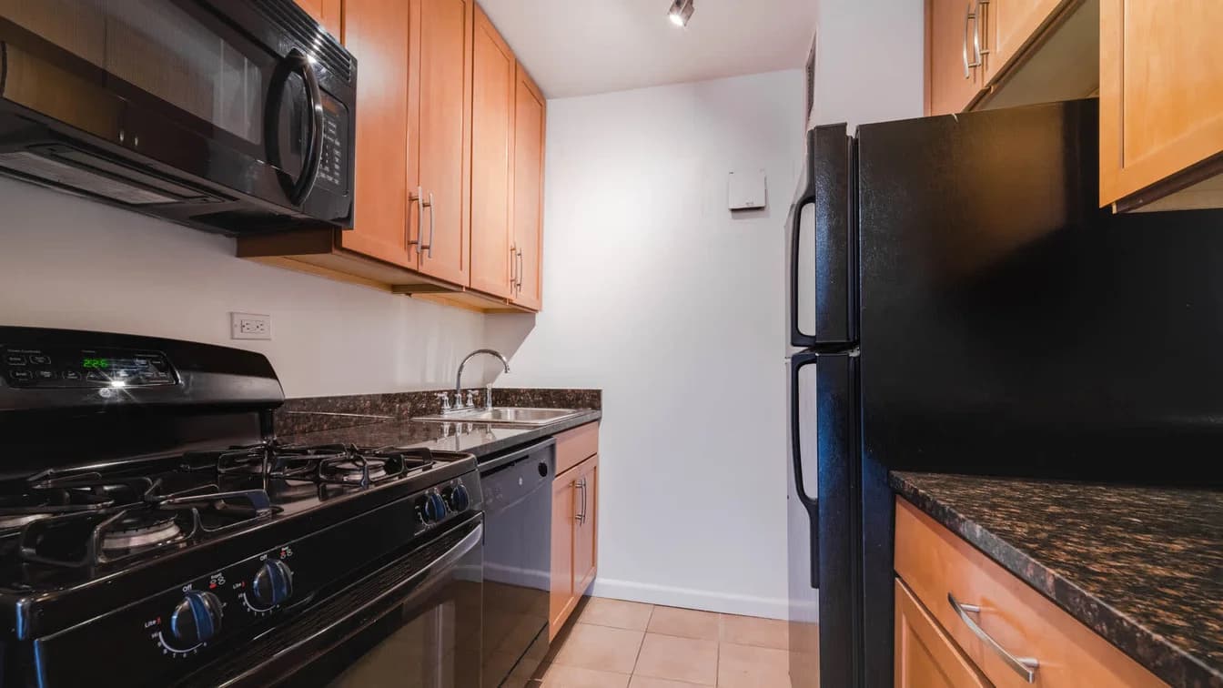 Parc East Apartments 240 E 27 St #27D, Manhattan, NY 10016 1