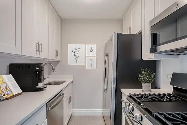 401 3 Avenue #15C, Manhattan, NY 10016