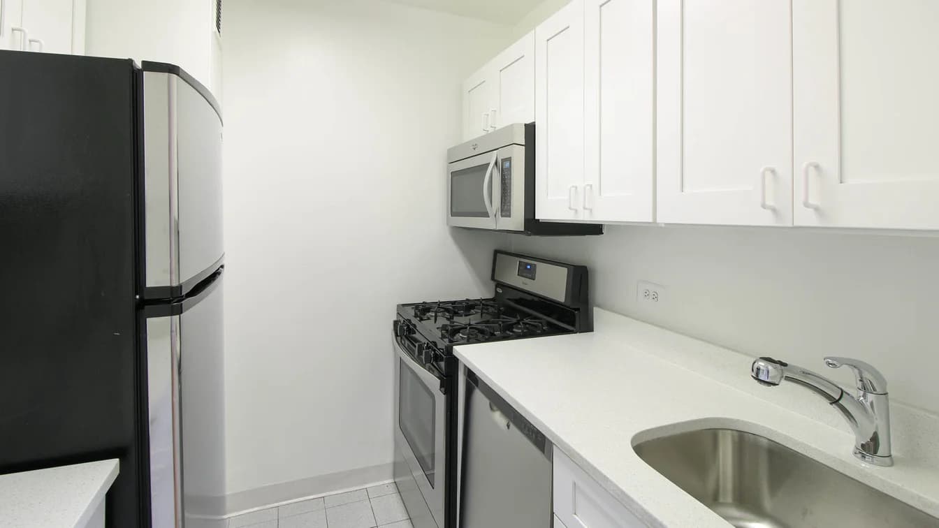 Parc East Apartments 240 E 27 St #5A, Manhattan, NY 10016 1