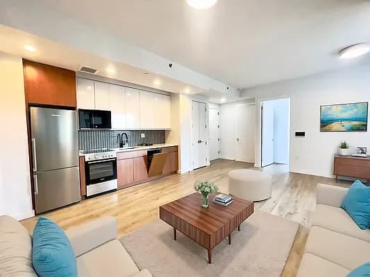 276 Grand Concourse #505, Bronx, NY 10451 apartment_living_room 1