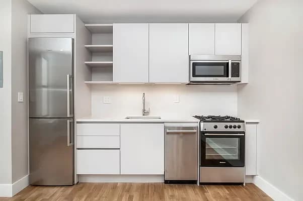 345 Lefferts Avenue #C8, Brooklyn, NY 11225 apartment_kitchen 1