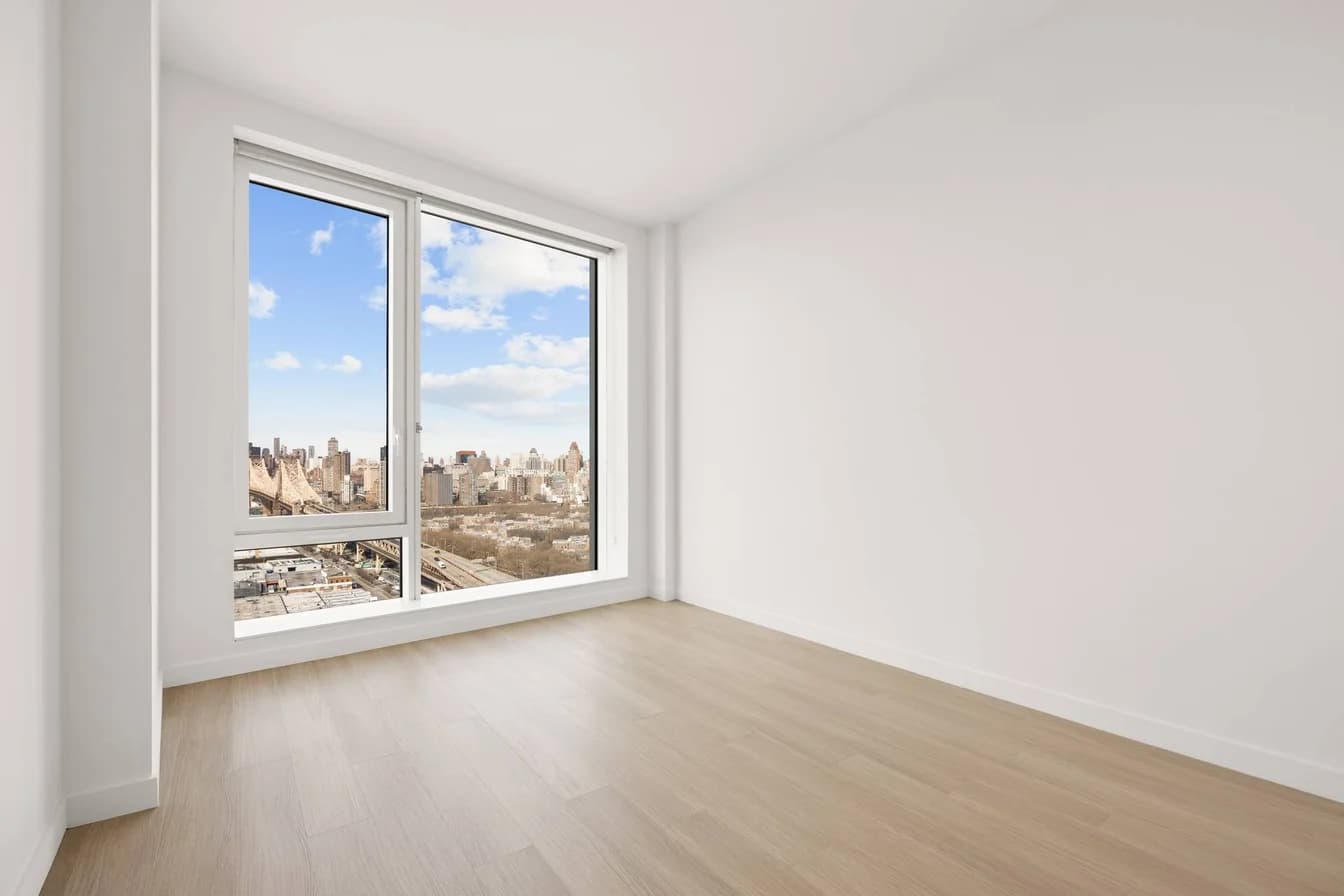 23-10 42 Road #PH2G, Queens, NY 11101 1