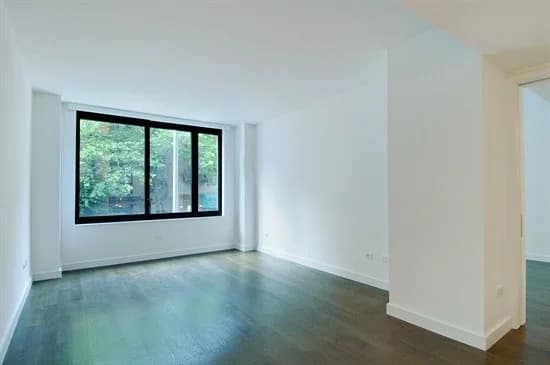 211 East 13 Street #2H, Manhattan, NY 10003