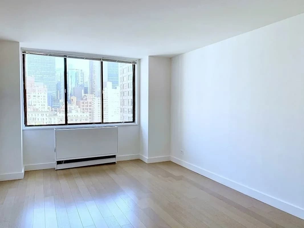 200 E 33 St #19-J, Manhattan, NY 10016 apartment_living_room 1