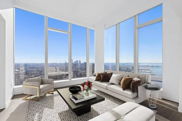 1 Manhattan Square #43-C, Manhattan, NY 10002