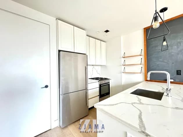 635 4 Avenue #404, Brooklyn, NY 11215 - Image 1