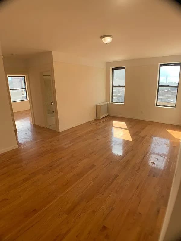 621 West 172 Street #67, Manhattan, NY 10032 apartment_living_room 1