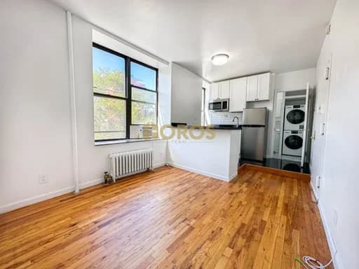 262 E 2 St #3C, Manhattan, NY 10009