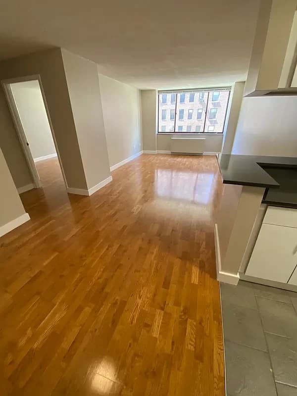 189 West 89 Street #005Q, Manhattan, NY 10024 apartment_living_room 1