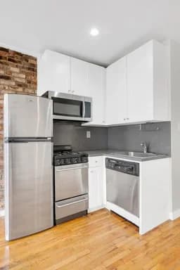 98 Christopher Street #20, Manhattan, NY 10014 - Image 1