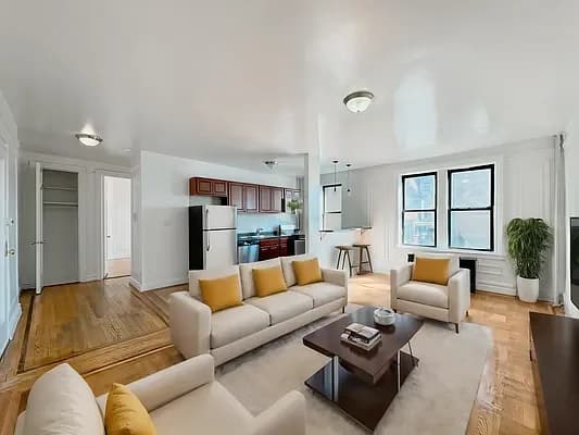 134 Haven Avenue #2F, Manhattan, NY 10032 apartment_living_room 1