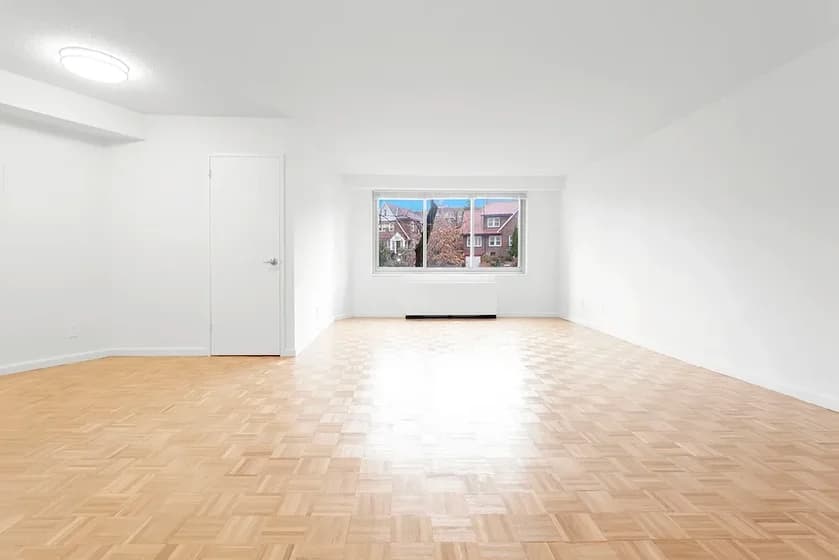 2600 Netherland Avenue #1718, The Bronx, NY 10463 apartment_living_room 1