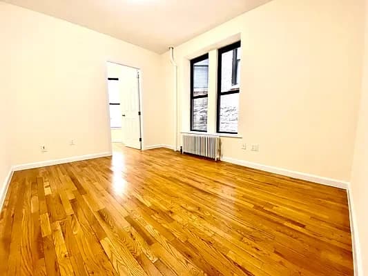 236 East 80 Street #3, Manhattan, NY 10075 apartment_living_room 1