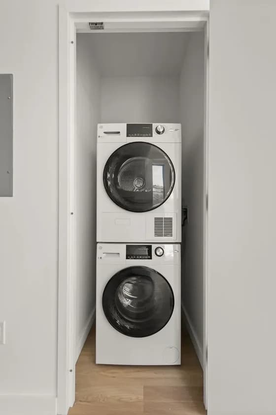 170 West 225 Street #614, Manhattan, NY 10463 1