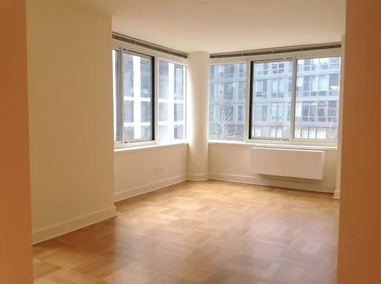 400 West 63 Street #0701, Manhattan, NY 10069