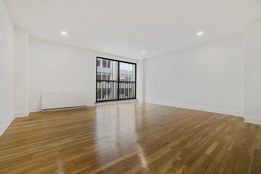 123 East 54 Street #7g, Manhattan, NY 10022 apartment_living_room 1