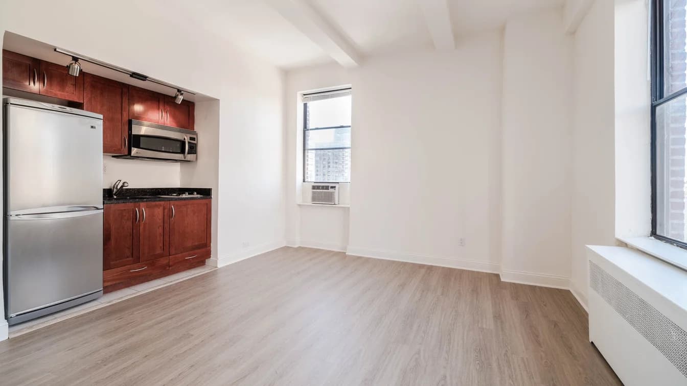 228 West 71 Street #09C, Manhattan, NY 10023 1