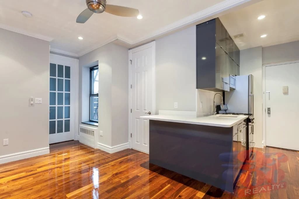 1590 Lexington Avenue #15, Manhattan, NY 10029 1