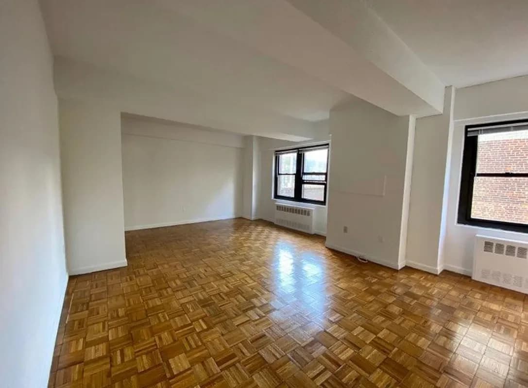 232 East 12 Street #8-F, Manhattan, NY 10003 apartment_living_room 1