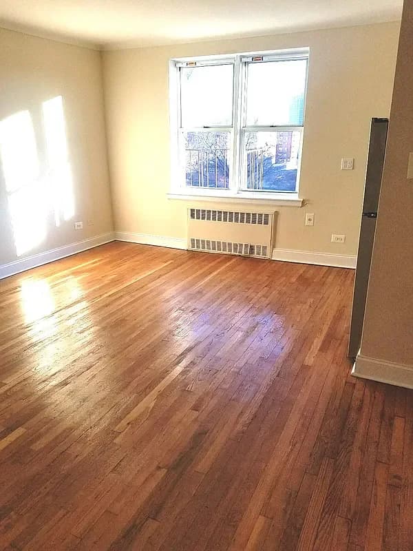 2612 West 2 Street #1G, Brooklyn, NY 11223 apartment_living_room 1