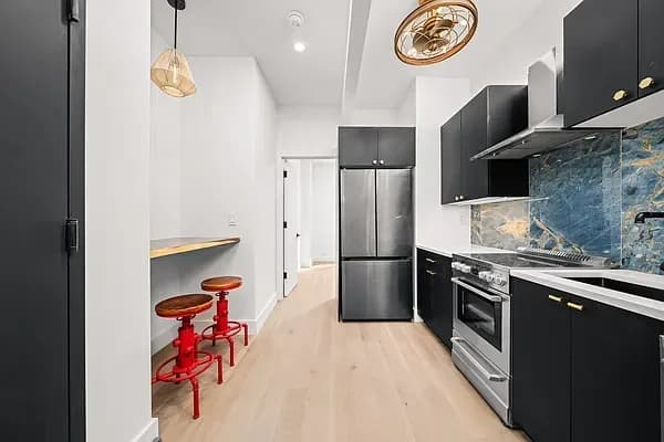 727 Knickerbocker Avenue #2A, Brooklyn, NY 11221