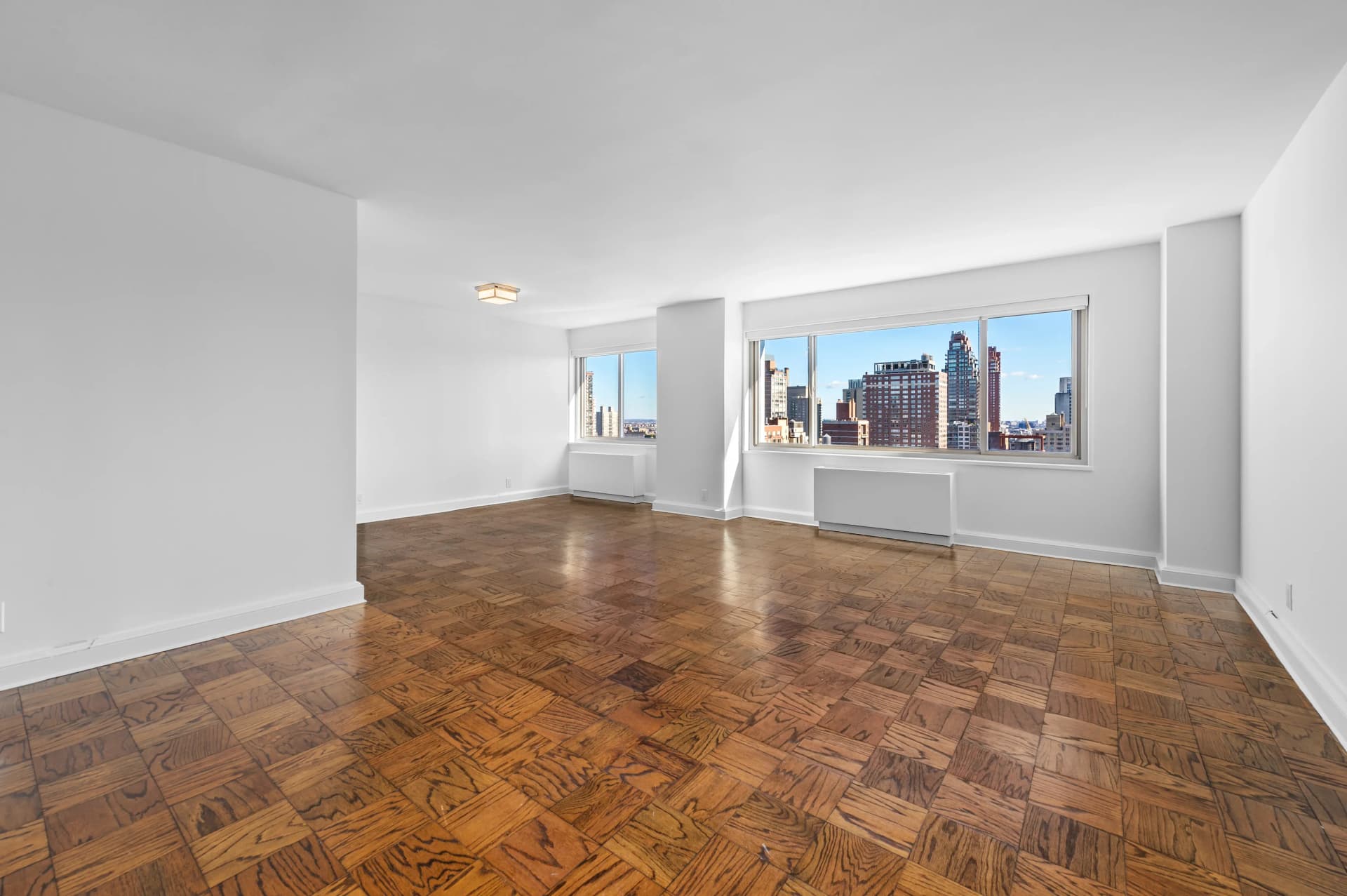 211 East 70 Street #10C, Manhattan, NY 10021 apartment_living_room 1