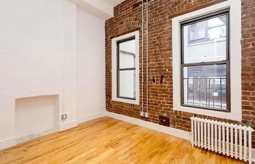 26 Vandam Street #1-RW, Manhattan, NY 10013 apartment_living_room 1