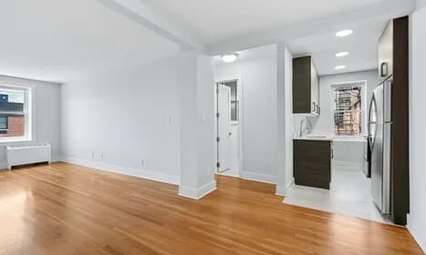 20-51 Seagirt Boulevard #05D, Queens, NY 11691 - Image 1