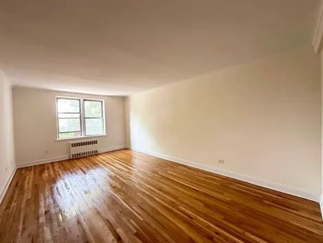 86-75 Midland Pkwy #4Q, Queens, NY 11432