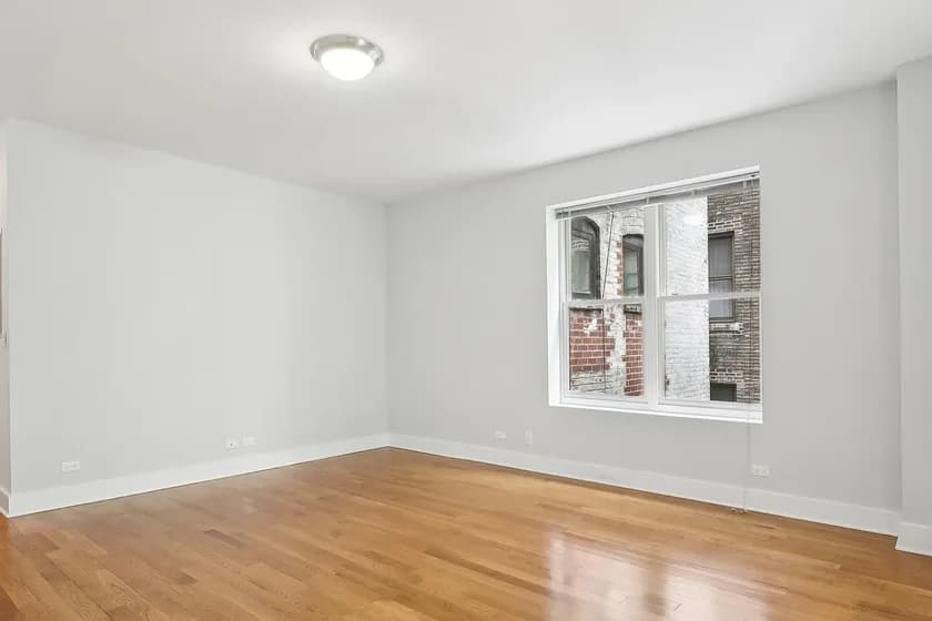 628 West 151 Street #4C, Manhattan, NY 10031 apartment_living_room 1