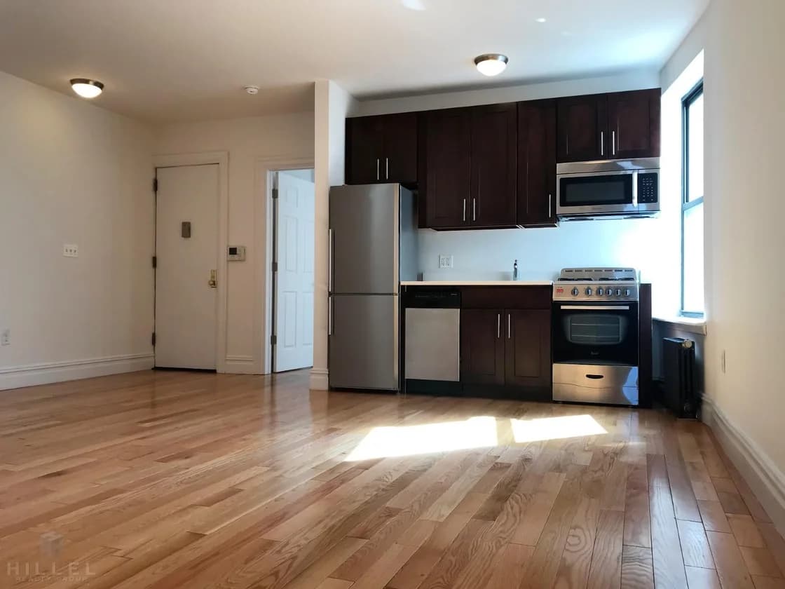 37-17 Ditmars Boulevard #UNIT A2, Queens, NY 11105 1