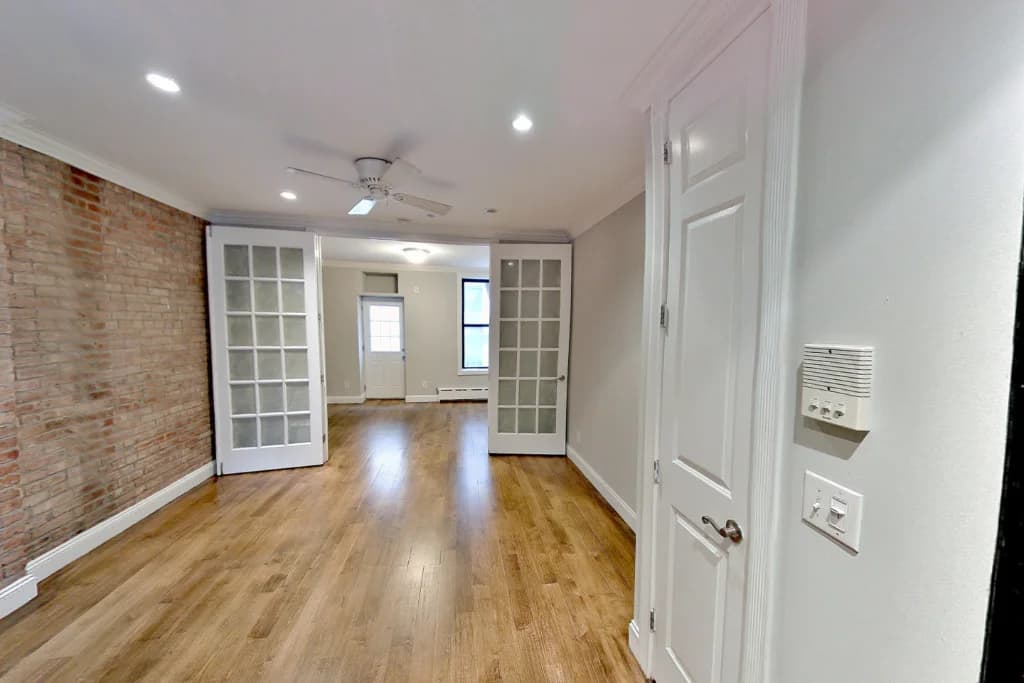 212 East 25 Street #15, Manhattan, NY 10010 1