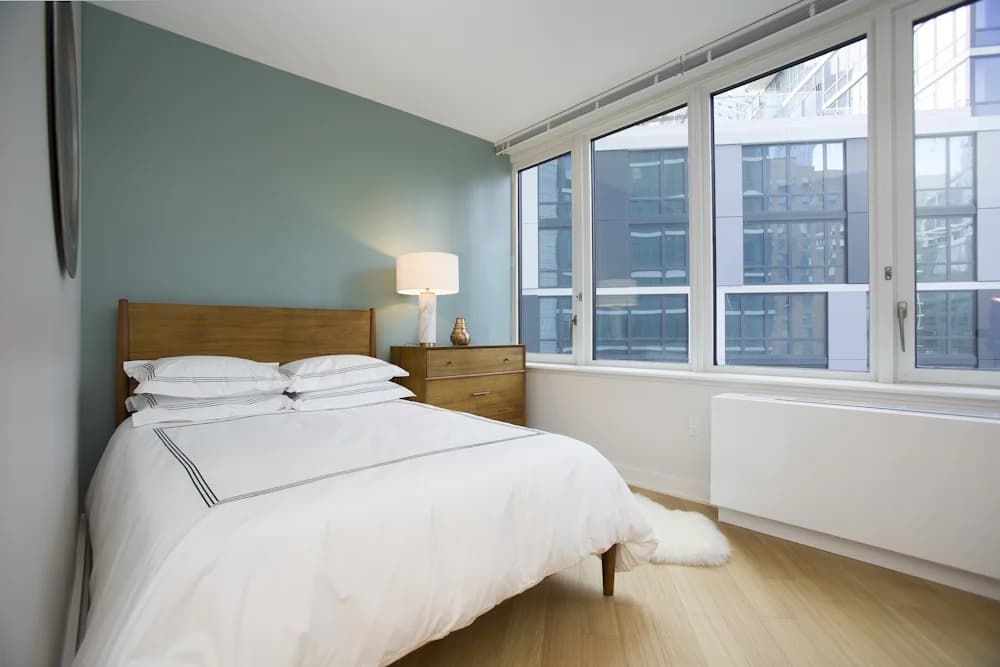 43-25 Hunter Street #2615W, Queens, NY 11101 1