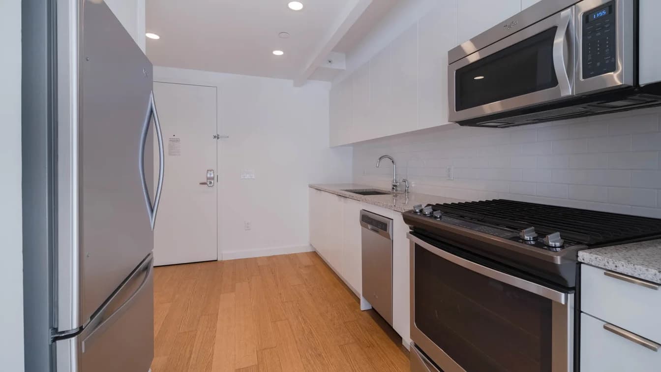 166 Amsterdam Avenue #02D, Manhattan, NY 10023 1