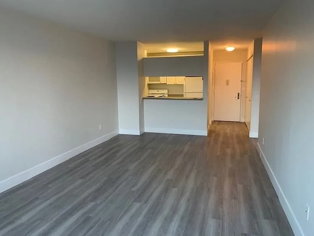 Avalon Midtown West 826 8 Avenue #32E, Manhattan, NY 10019 apartment_living_room 1