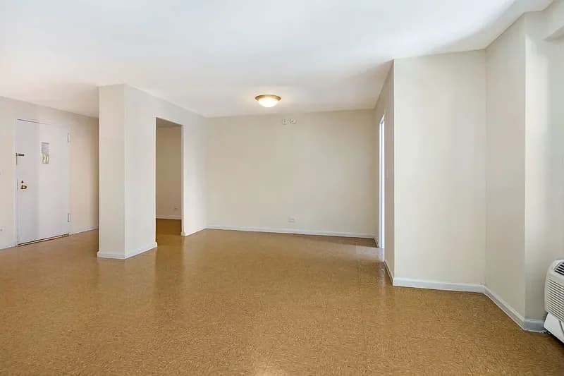 96-10 57 Avenue #14M, Queens, NY 11368 apartment_living_room 1