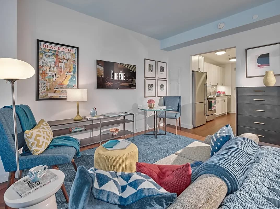 435 West 31 Street #38J, Manhattan, NY 10001 apartment_living_room 1