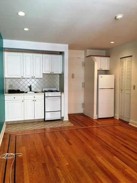 26 Charlton St #6C, Manhattan, NY 10013 apartment_kitchen 1