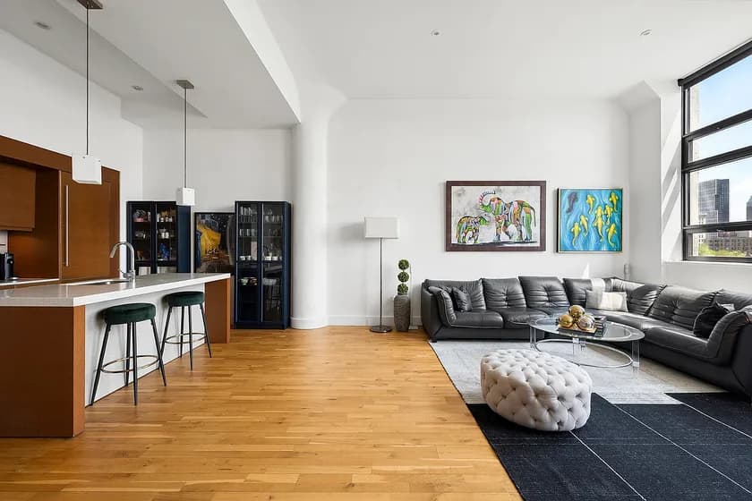 360 Furman St #911, Brooklyn, NY 11201 apartment_living_room 1