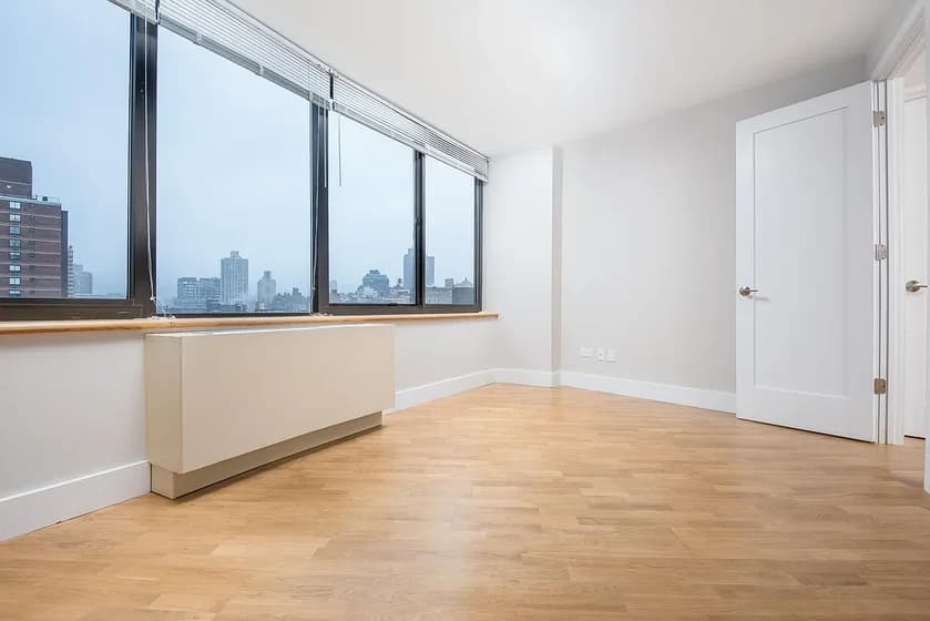 The Monterey 175 E 96 St #7J, Manhattan, NY 10029 apartment_living_room 1