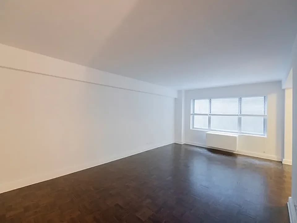 136 East 55 Street #4G, Manhattan, NY 10022 apartment_living_room 1