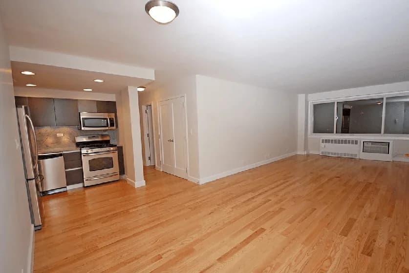 360 East 65 Street #011E, Manhattan, NY 10065 apartment_living_room 1