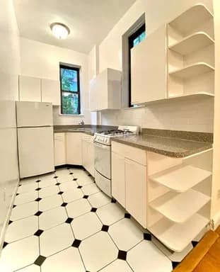 431 East 83 Street #1c, Manhattan, NY 10028