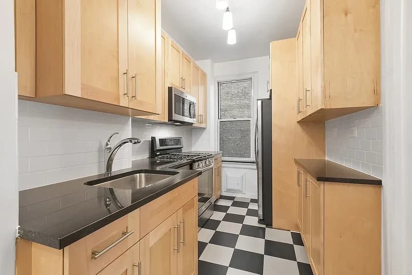 115 East 89 Street #4J, Manhattan, NY 10128 apartment_kitchen 1
