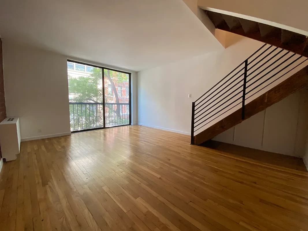 10 Jones Street #3-F2, Manhattan, NY 10014 apartment_living_room 1