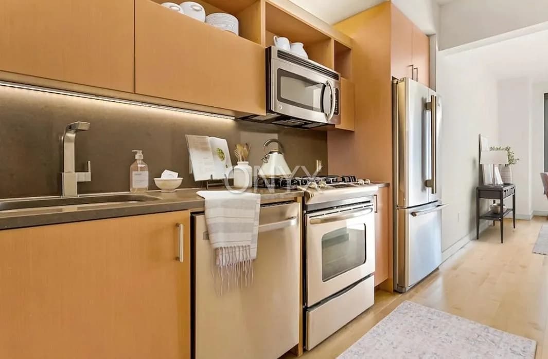 8 Spruce St #10U, New York, NY 10038 1